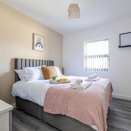Top Floor Apartment With Private Balcony In Stockport Centre By Hass Haus Kültér fotó