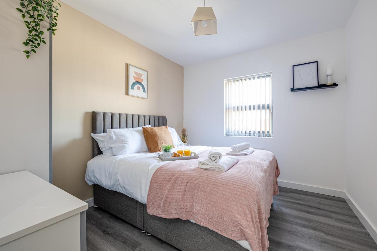 Top Floor Apartment With Private Balcony In Stockport Centre By Hass Haus Kültér fotó